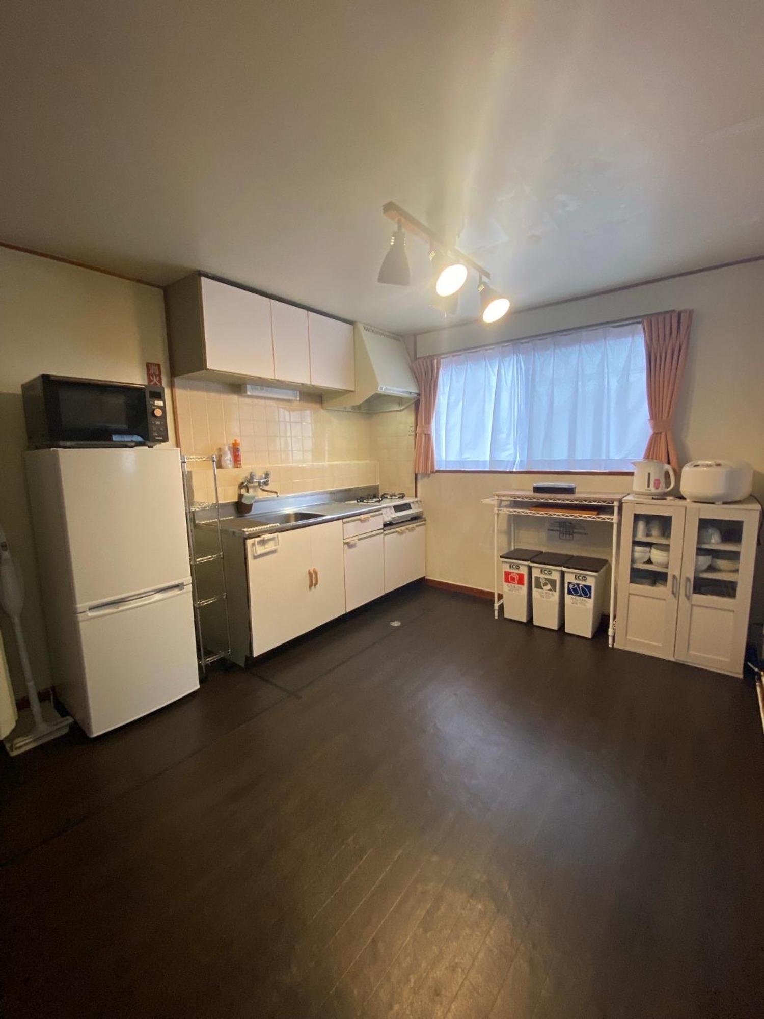 Ferienwohnung にらい恩納　あじさい Onna Exterior foto